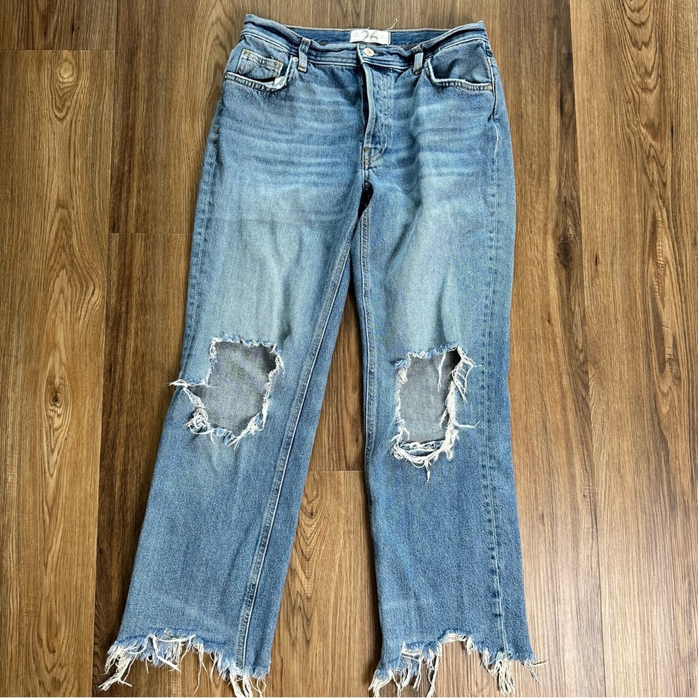 We The Free People Wide Leg Jeans Grunge Distressed Blue Size 26 Button Fly Crop